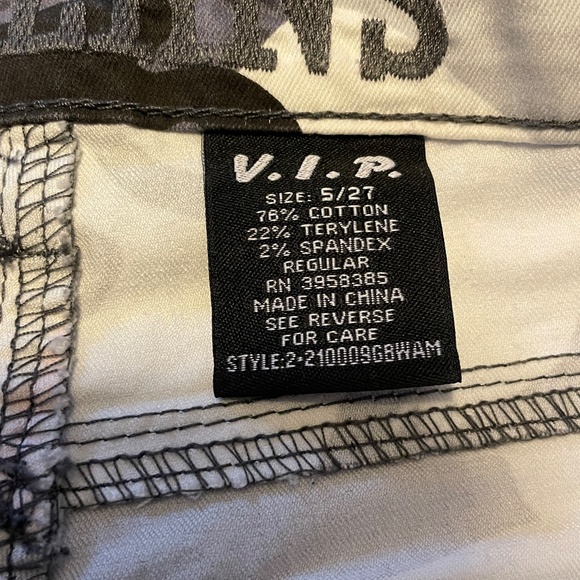 NWOT VIP Jeans Woman's Grey Black White Camo Stretch Denim - Picture 6 of 6